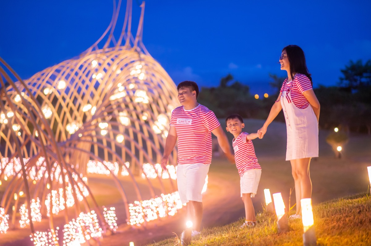 夜拍煙火聖誕節親子寫真｜夜景家庭攝影｜親子寫真｜家庭攝影｜小巴老師｜第 21 張