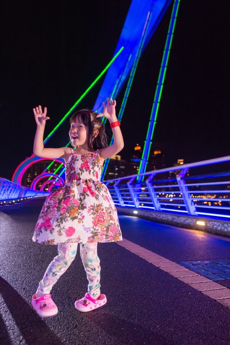 夜拍煙火聖誕節親子寫真｜夜景家庭攝影｜親子寫真｜家庭攝影｜小巴老師｜第 26 張