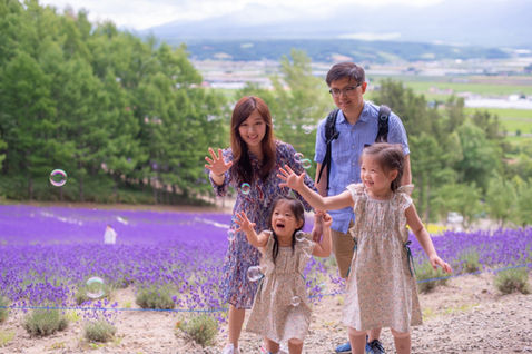 日本北海道夏季東北親子寫真｜花海、草原、自然旅拍｜親子寫真｜家庭攝影｜小巴老師｜第 43 張