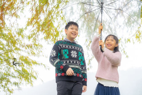 雨中下雨親子寫真｜雨天家庭攝影